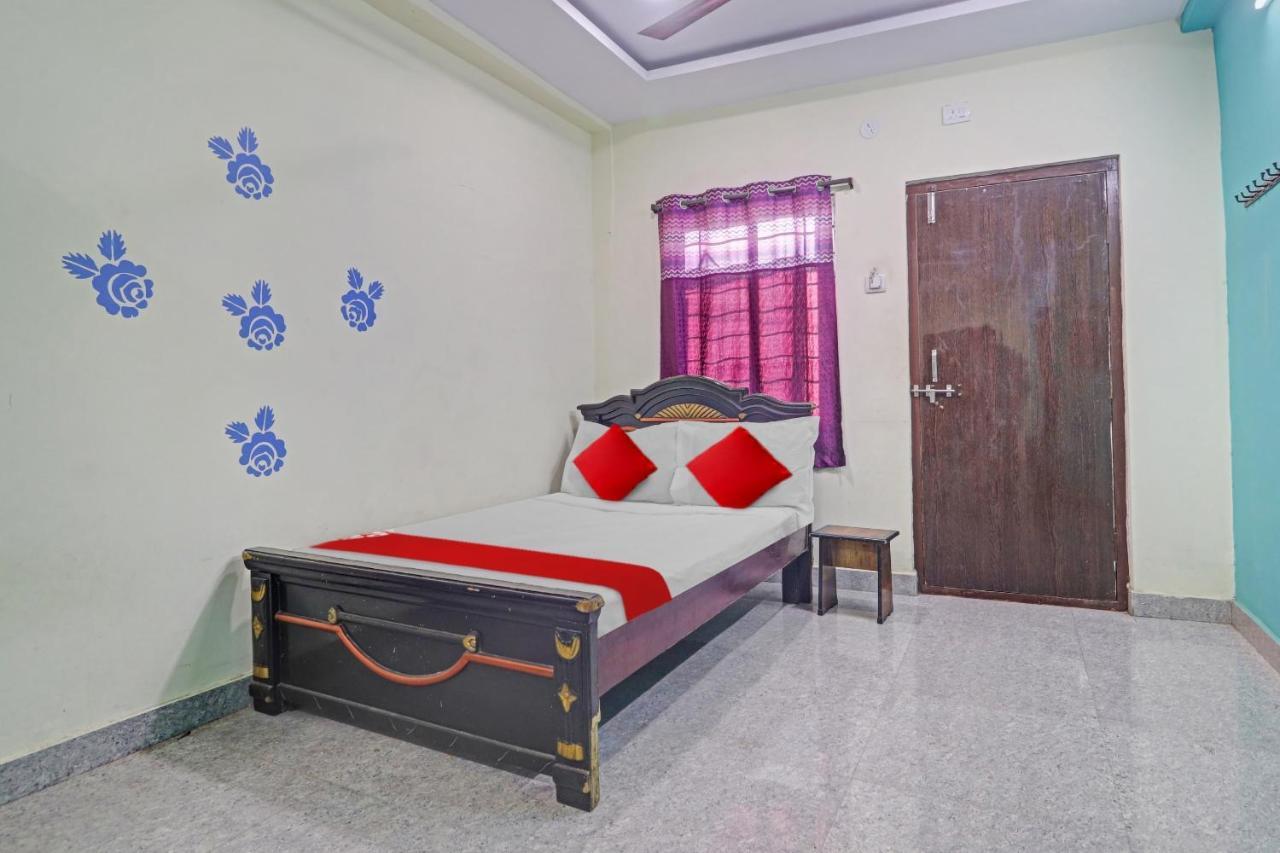 Oyo Flagship 81051 Sri Sai Manikanta Otel Haydarabad Dış mekan fotoğraf