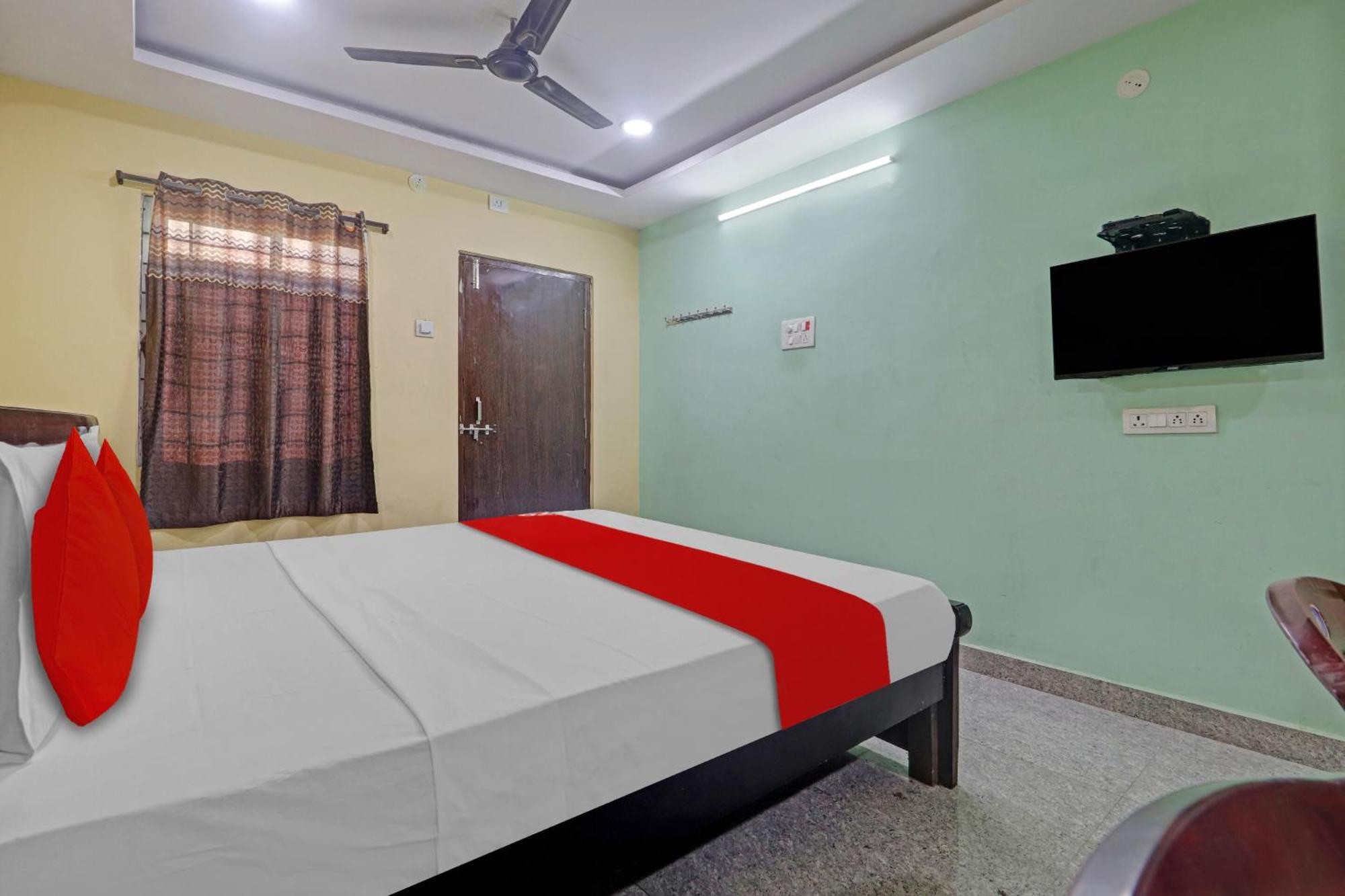 Oyo Flagship 81051 Sri Sai Manikanta Otel Haydarabad Dış mekan fotoğraf