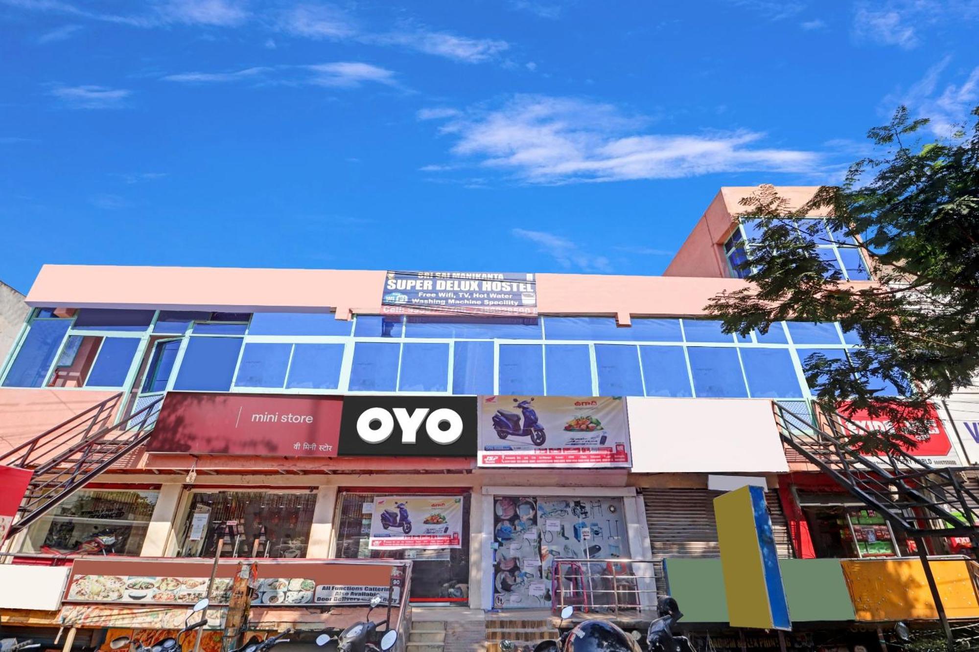 Oyo Flagship 81051 Sri Sai Manikanta Otel Haydarabad Dış mekan fotoğraf